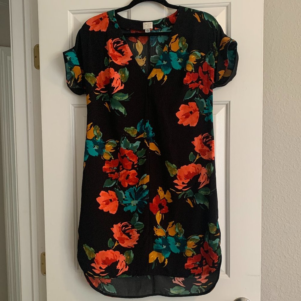 Black Floral Dress Small
